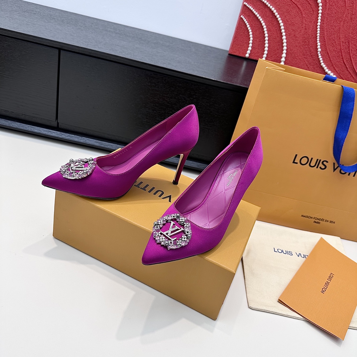 Women's high heels